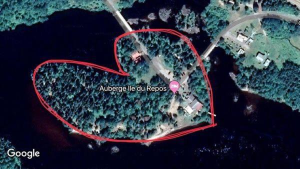 Auberge Ile Du Repos Онфлер Экстерьер фото