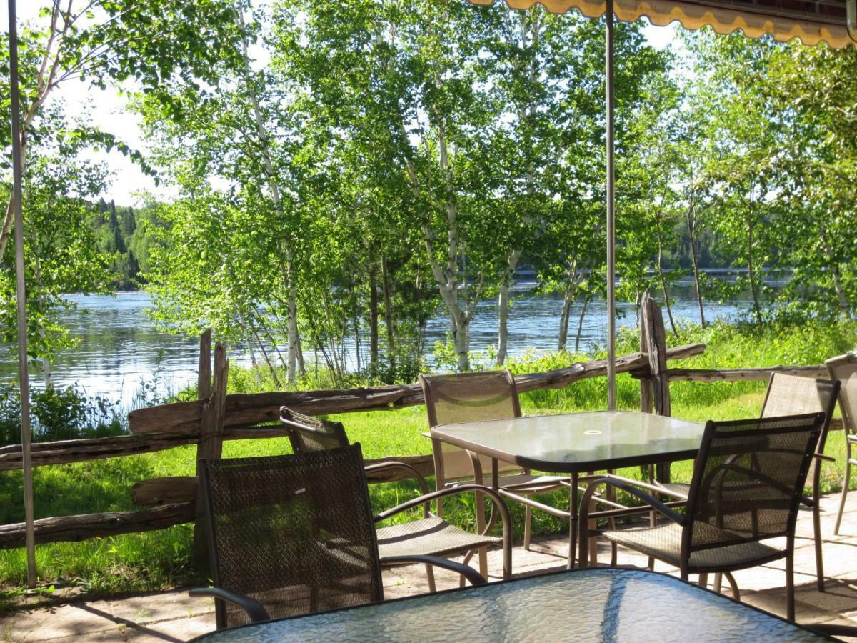 Auberge Ile Du Repos Онфлер Экстерьер фото